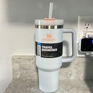 Stanley Adventure Quencher Tumbler (40oz)
